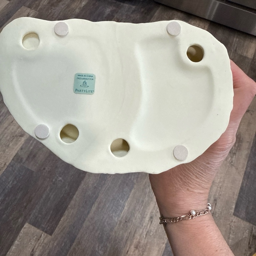 PartyLite Ariana Ivory Fairy Candle Holder - Picture 5 of 8